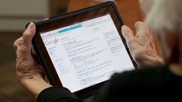 كيف تؤثر الأجهزة الذكية على سلوك الكبار؟
