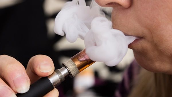 الآباء لا يمكن أن يكافحوا كل الحملات الإعلانية والتسويقية التي تستهدف الشباب