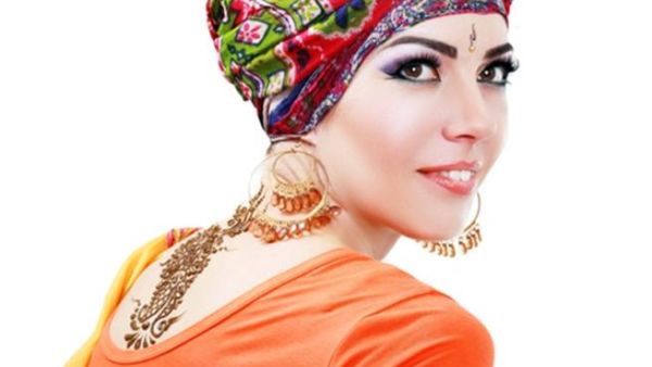 تشكو العديد من النساء من عدم قدرتهن على التخلص من بقايا الرسوم سريعا