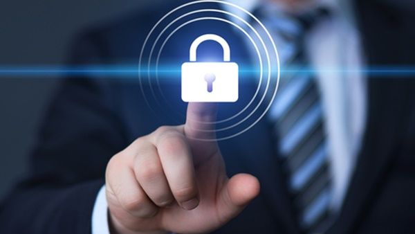 واحد من كل ثلاثة أشخاص في المملكة المتحدة قام باستخدام تطبيقات جديدة بدون إذن
