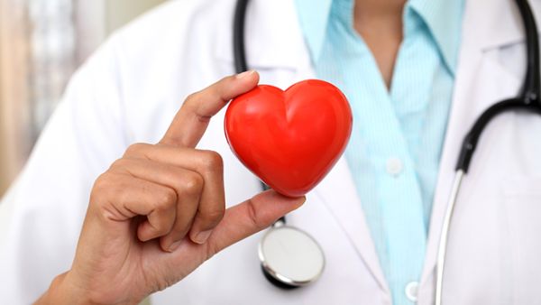 العناية بنظافة الاسنان تحمي القلب من الامراض