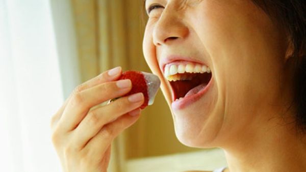 عندما يشعر الناس بالانزعاج، يحاولون الوصول إلى أقرب وأسهل نوع من الطعام