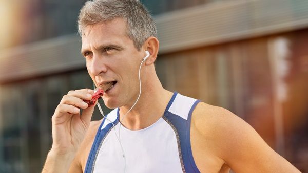 تم وصف الشوكولاتة الداكنة كعلاج لبعض الحالات الصحية
