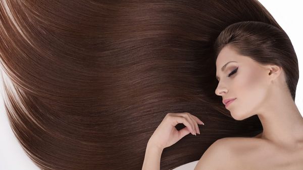 لا بد من استخدام مكونات طبيعية لاستعادة حيوية الشعر