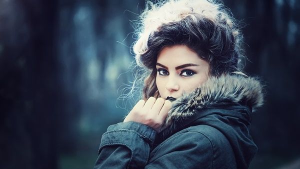لا تقومي بعمل ماكياج عيون مدخنة في النهار