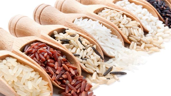 يفضل اختيار الاصناف المحلية وذات الجودة العالية والتنويع 