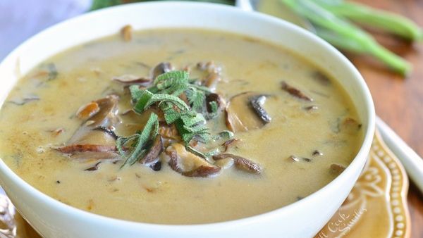 شوربة الفطر الشهية