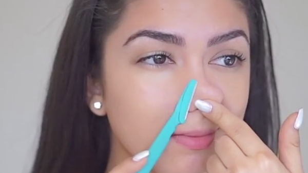 كل ما تريدين معرفته عن الاطعمة المناسبة وغير المناسبة للبشرة الدهنية