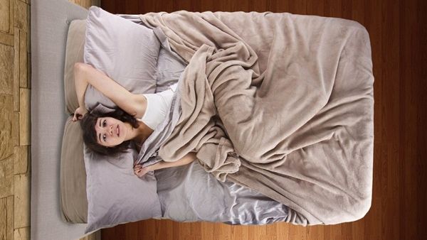 حالات طبية قد تكون وراء تعرقك ليلاً