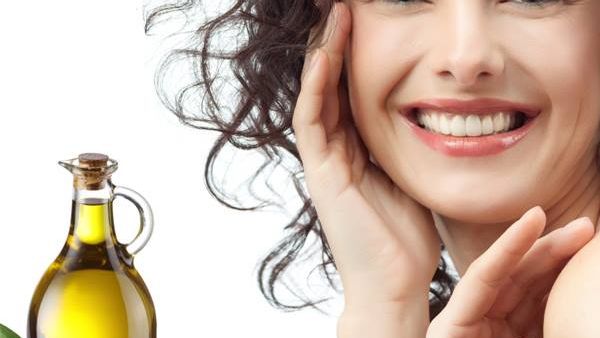 زيت الزيتون افضل علاج طبيعي للبشرة الجافة 