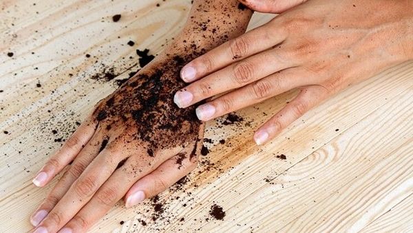 مقشر القهوة لمحاربة السيلوليت