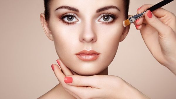 اختيار نوع كريم الأساس المناسب لك يلعب دورا كبيرا ايضا