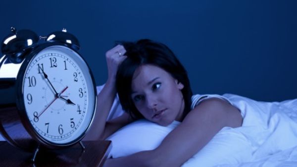 الاستيقاظ منتصف الليل مشكلة يعاني منها الكثيرون