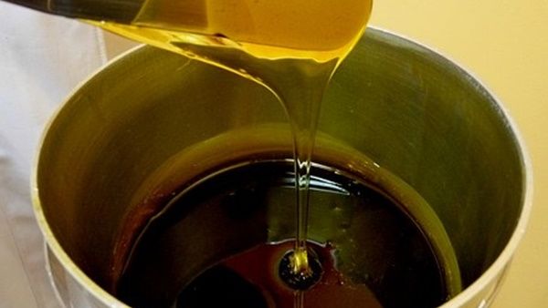 الشمع والسكر من الطرق التقليدية