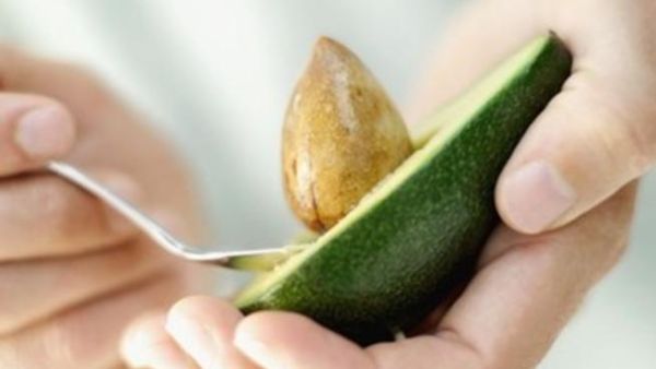 صورة تعبيرية الافوكادو ممتاز لمحارية السيلوليات 