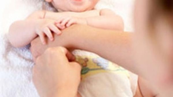 الاطفال بحاجة الى العناية والرعاية طوال الوقت الاطفال بحاجة الى العناية والرعاية طوال الوقت