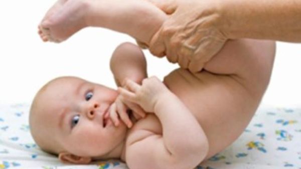 6 مؤشرات على خطورة طفح الحفاظة عند الأطفال