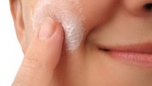 أحمي وجهك ليلا لتحصلي على بشرة نقية صباحا