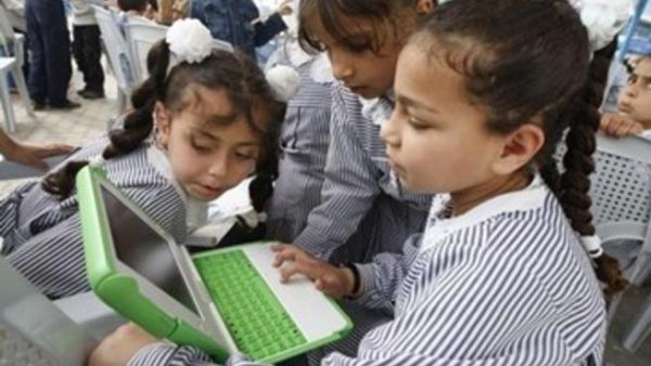معدلات الأمية في الأراضي الفلسطينية الأقل في العالم  