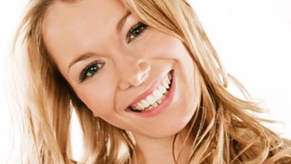 4 طرق سريعة للحصول على أسنان وإبتسامة رائعة