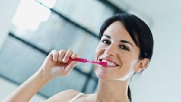 التخلص من الرائحة الكريهة للفم سهل وبسيط ويحتاج الى متابعة