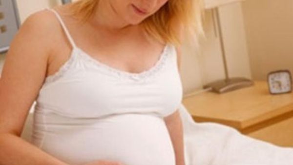 تملك النساء حق إختيار أين وكيف يلدن، لكنهن لا يمتلكن حق وضع أطفالهن في خطر