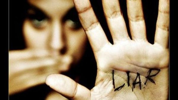 أكثر الأباء يستخدمون الأكاذيب لتأديب أطفالهم