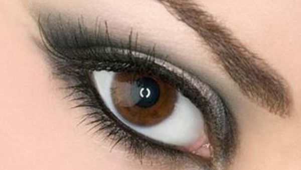 ماكياج العيون الصغيرة