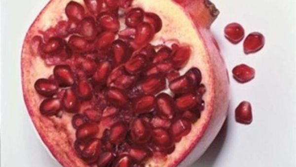 هل بإمكان عصير الرمان خفض نسبة الدهون في الجسم؟
