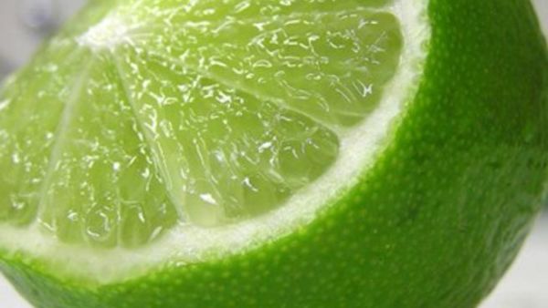 المعالجة الطبيعية لمرض السكر بالليمون الأخضر