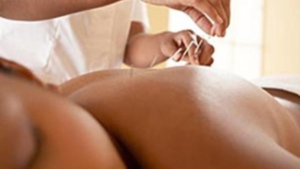 خذي وقتا للاسترخاء والتخفيف من الإجهاد المالي أو العاطفي