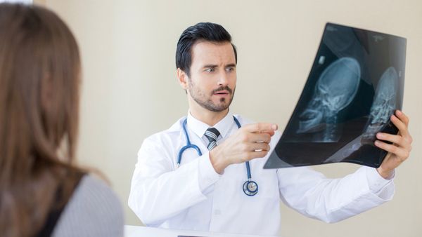 أثناء سن المراهقة تتكون الكتلة العظمية بسرعة عالية جداً