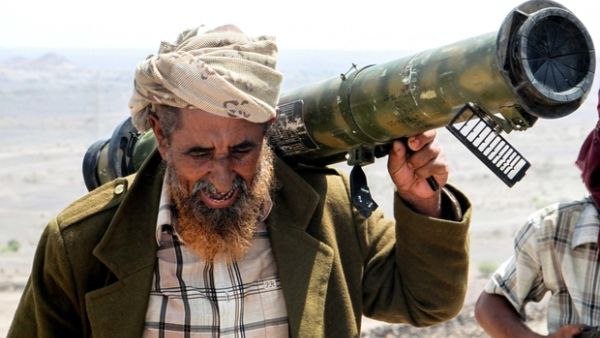 مسلحا يركب دراجة أطلق النار على الضابط في جهاز الاستخبارات ناصر مقريح