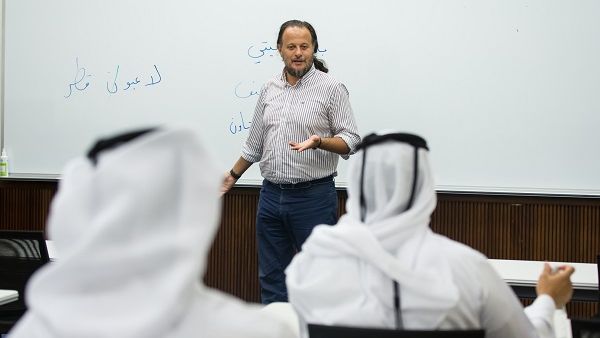 خلال الحدث خلال الحدث