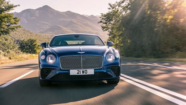 الجديدة كلياً من Bentley الجديدة كلياً من Bentley