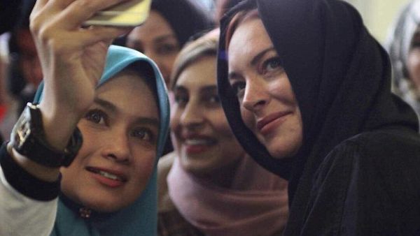 Demure: Lindsay Lohan certainly looked the part as she attended London Modest Fashion Week in the capital on Sunday(Source: aidijuma - Instagram)