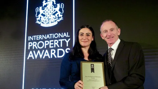 Souzane Abou Eid, Head of Corporate Marketing from Jumeirah Golf Estates, received the award at a gala dinner in London.
