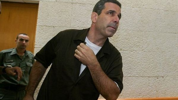 الوزير السابق غونين سيغيف