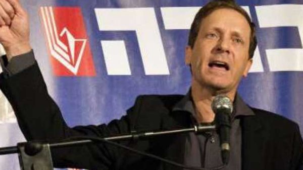 زعيم المعارضة، ورئيس حزب “المعسكر الصهيوني” الإسرائيلي اسحاق هرتسوغ