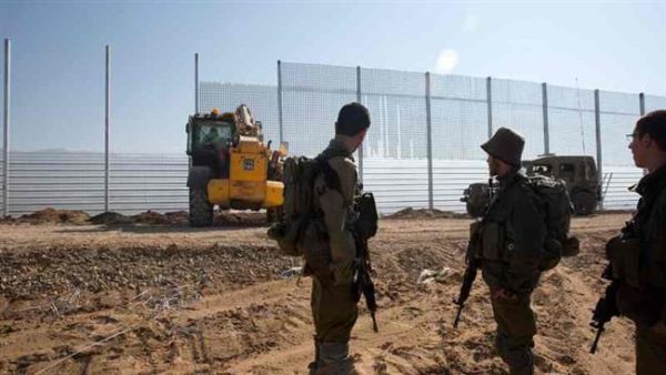 Israeli soldiers patrol the border with Jordan. (AFP/File)