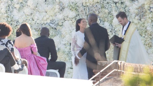 زفاف كيم كارداشيان وكانيه ويست (E! Online)