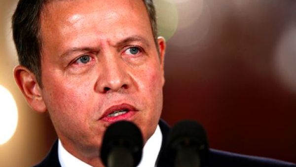 الملك  لن يسمح لأحد بالمزايدة على بلده أو ممارسة الضغوط