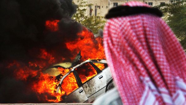 الكويت توقف العمل في واحدة من مصافي النفط الثلاث بسبب قدمها
