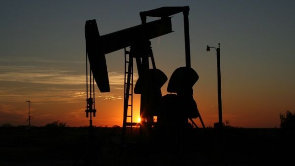 Eighteen of 31 analysts and traders in a global poll predicted that the 24 countries in the joint accord will agree to raise output when they meet in Vienna. (Pexels)