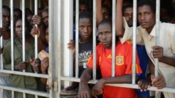 عدد كبير من المعتقلين بمن فيهن نساء، تعرضوا للضرب المبرح