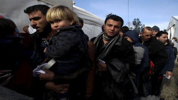 نحو 200 ألف لاجئ يحتشدون حاليا عند السواحل الليبية