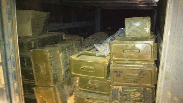 أسلحة من عهد الزعيم الليبي الراحل معمر القذافي