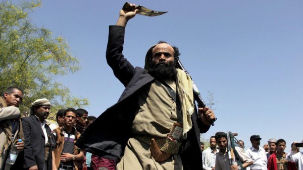 Yemeni supporters of the Shiite Houthi militia (AFP/File Photo)	