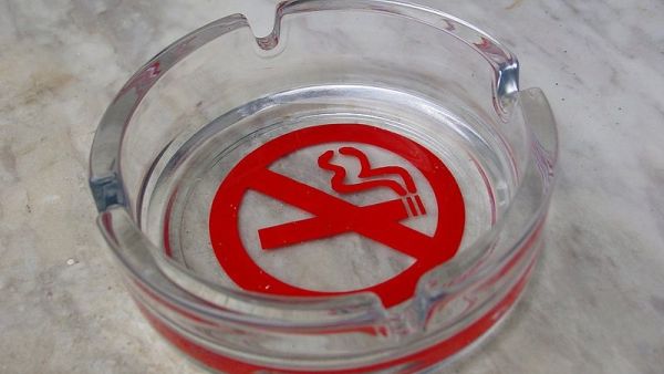 SMS Quit is a new service that sends Arab men interactive messages in Arabic to help them kick the habit. (File photo)