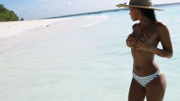 Leigh-Anne Pinnock goes topless on the beach (Image: leighannepinnock/ Instagram)
